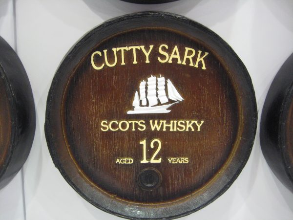 Barril decorativo de parede pequeno - Cutty Sark Whisky - Image 3