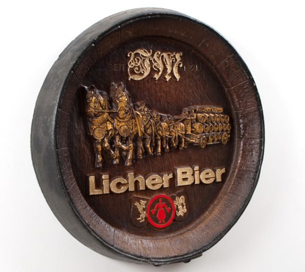 Barril de parede grande em Fibra KG - Licher Cavalos Cerveja - Image 3