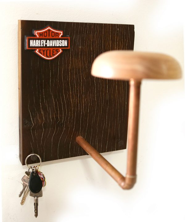 Suporte KG Porta-Capacete Simples c/ Porta-chaves