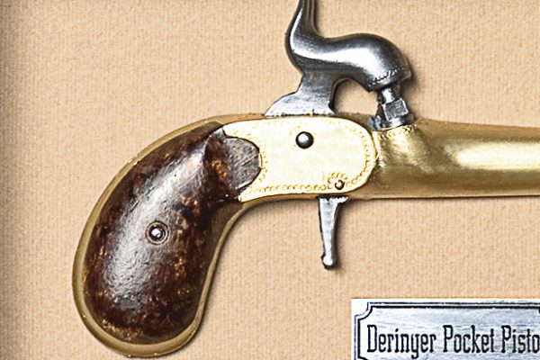 Quadro de Arma Resina KG Deringer Pocket Pistol - Clássico - Image 2