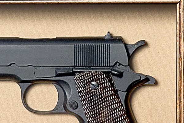 Quadro de Arma Resina KG Colt cal. 45 M. 1911 - Clássico - Image 2